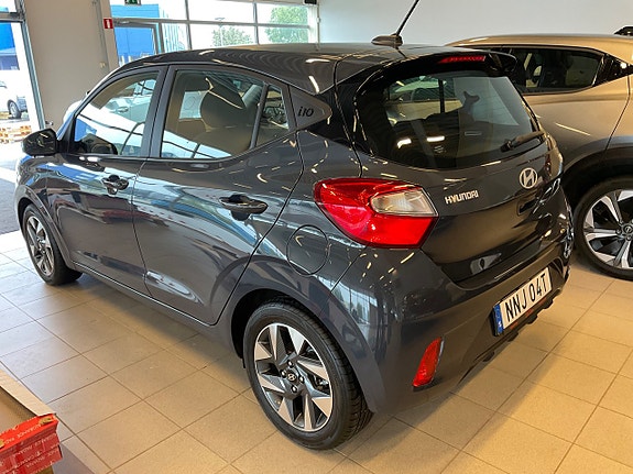 Hyundai i10 3 of 12
