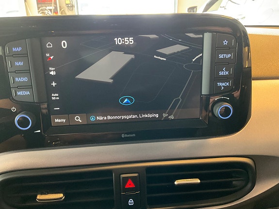 Hyundai i10 9 of 12