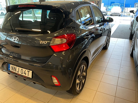 Hyundai i10 5 of 12