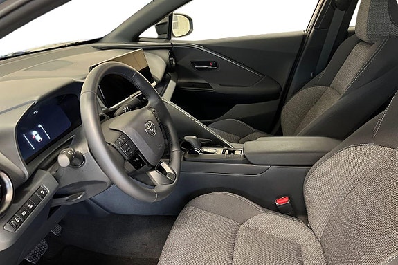 Toyota C-HR 14 of 21