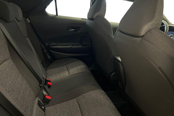 Toyota C-HR 8 of 21
