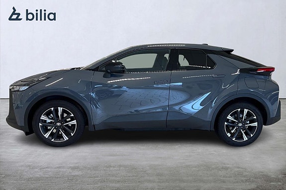 Toyota C-HR 3 of 21