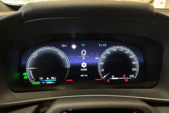 Toyota C-HR 16 of 21
