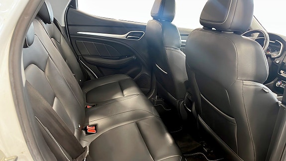 MG ZS 5 of 9