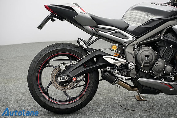 Triumph Street Triple Rs *Nyservad, Quickshifter, ABS 10 of 30