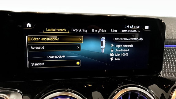 Mercedes-Benz EQB250+ 14 of 26