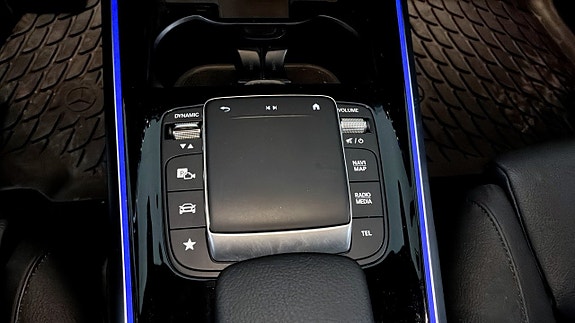 Mercedes-Benz EQB250+ 18 of 26