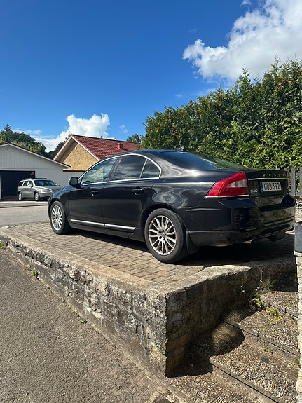 Volvo S80 4 of 6