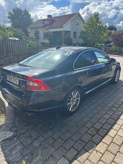 Volvo S80 3 of 6