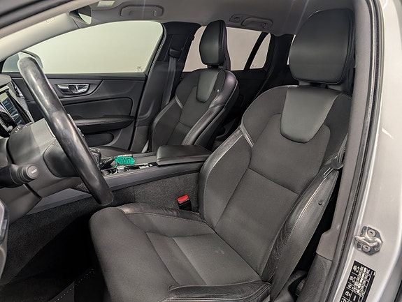 Volvo V60 8 of 21