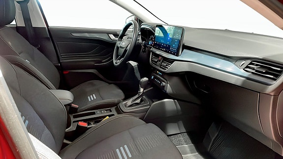 Ford Focus 3 of 9
