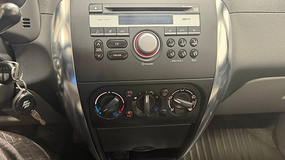 Suzuki SX4 7 of 11