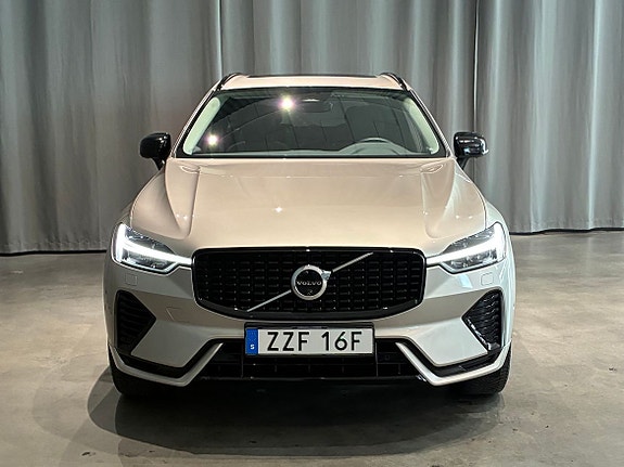 Volvo XC60 3 of 20