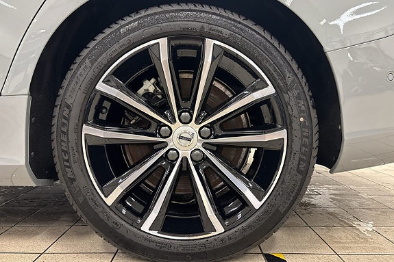 Volvo V60 19 of 21