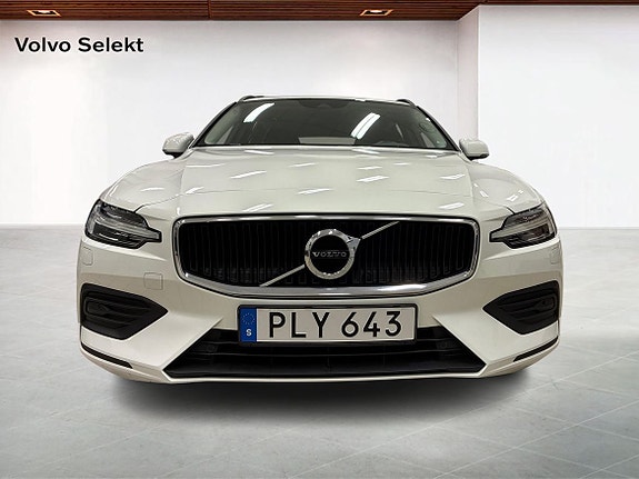 Volvo V60 8 of 16