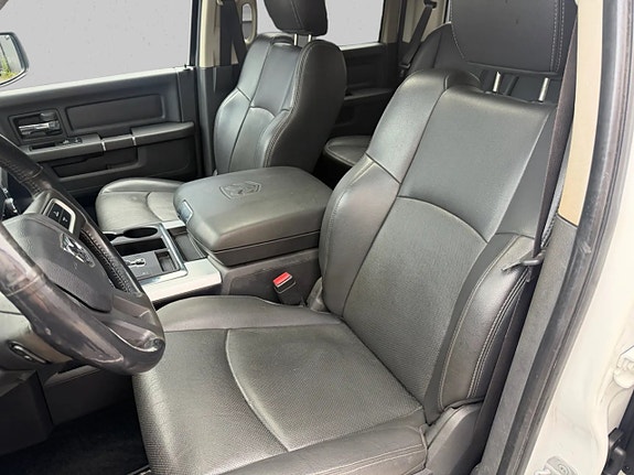 Dodge RAM 1500 12 of 15