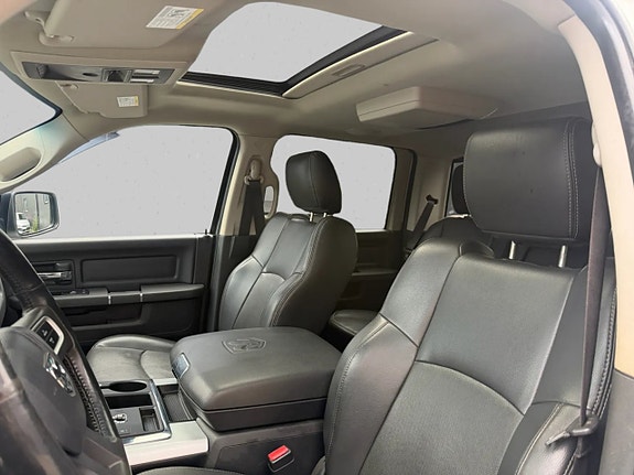 Dodge RAM 1500 14 of 15