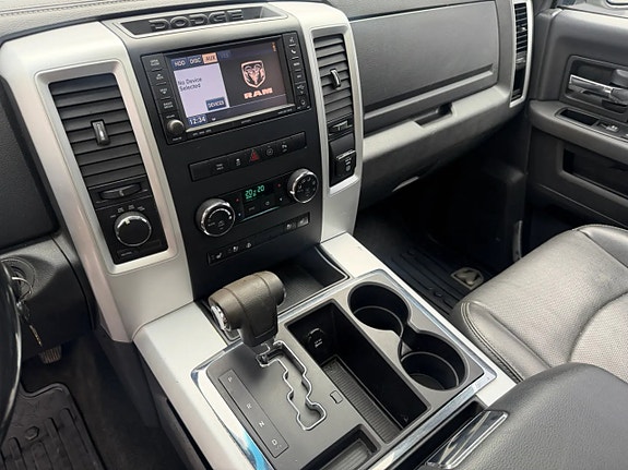 Dodge RAM 1500 10 of 15