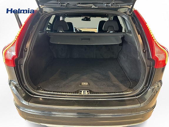 Volvo XC60 13 of 14