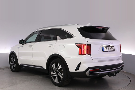 Kia Sorento 4 of 27