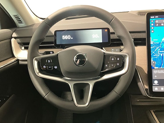 Volvo EX90 10 of 13