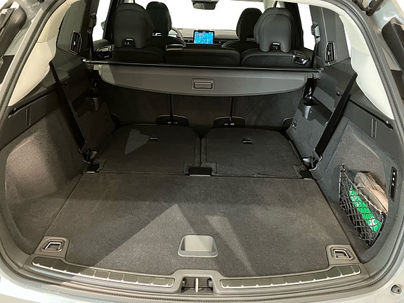 Volvo EX90 13 of 13