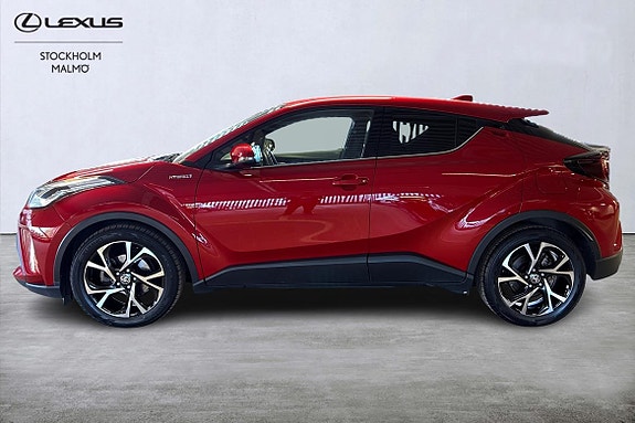 Toyota C-HR 3 of 21