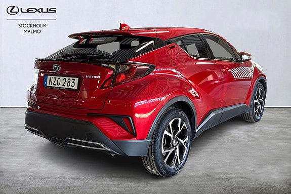 Toyota C-HR 17 of 21