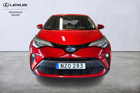 Toyota C-HR 5 of 21
