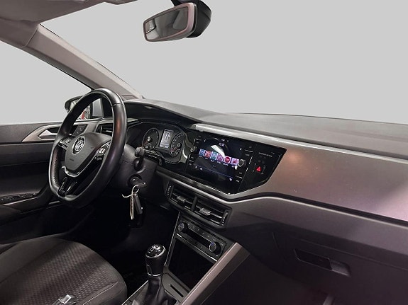 Volkswagen Polo 9 of 18