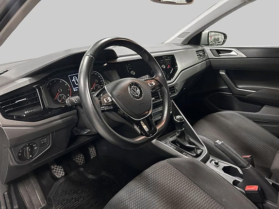 Volkswagen Polo 13 of 18