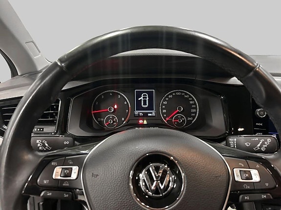 Volkswagen Polo 14 of 18