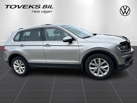 Volkswagen Tiguan 2 of 23
