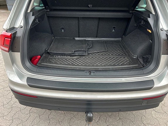 Volkswagen Tiguan 21 of 23