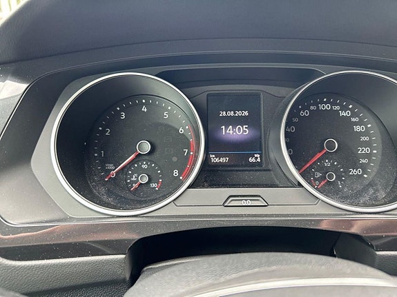 Volkswagen Tiguan 17 of 23