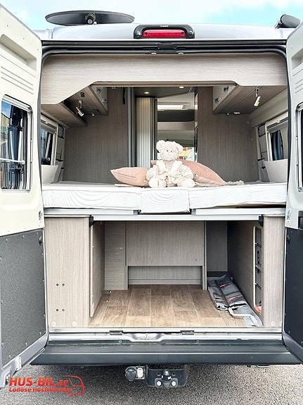 Pössl Roadcruiser / 180hk / Litium / 2 x solpanel 19 of 23