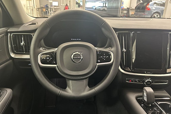 Volvo V60 11 of 14