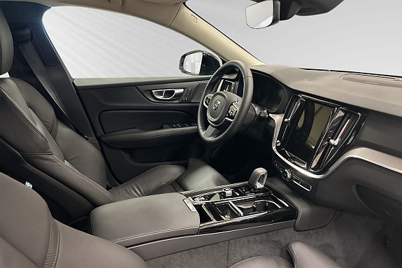 Volvo V60 8 of 14