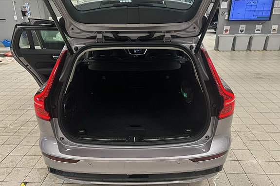Volvo V60 14 of 14