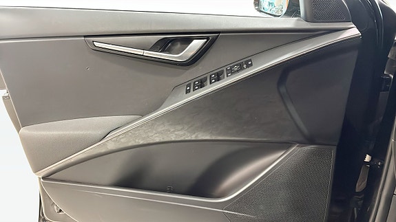 Kia Niro 12 of 12