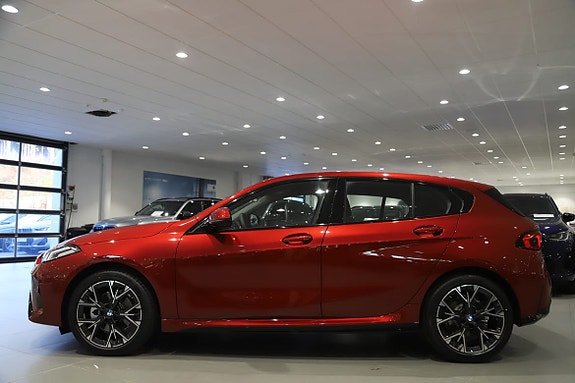 BMW 120 6 of 11