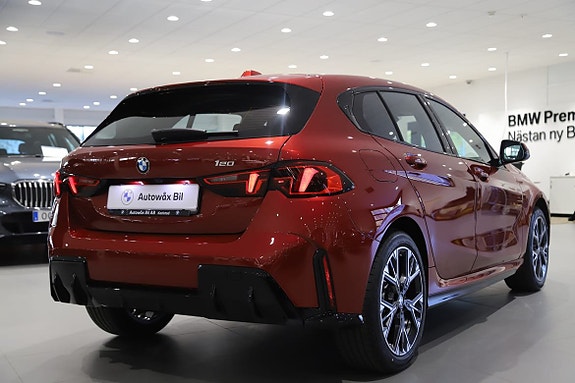 BMW 120 7 of 11