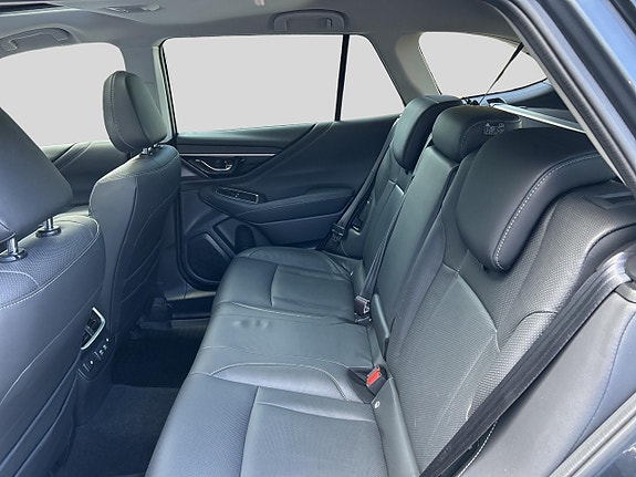 Subaru Outback 12 of 14