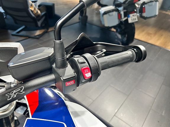 BMW S1000XR /Kamera/3 väskor/Serviceavtal/Kraschbågar 8 of 20