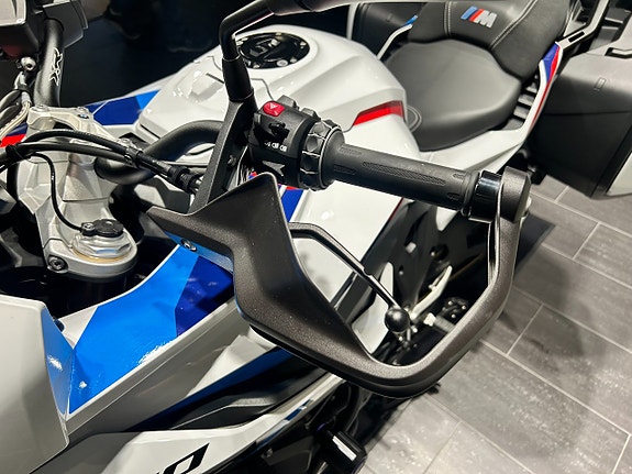 BMW S1000XR /Kamera/3 väskor/Serviceavtal/Kraschbågar 9 of 20