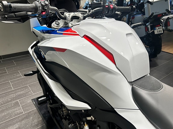 BMW S1000XR /Kamera/3 väskor/Serviceavtal/Kraschbågar 11 of 20