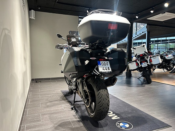 BMW S1000XR /Kamera/3 väskor/Serviceavtal/Kraschbågar 3 of 20
