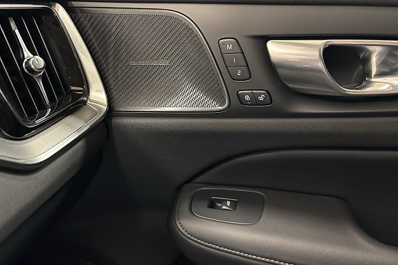 Volvo V60 17 of 18