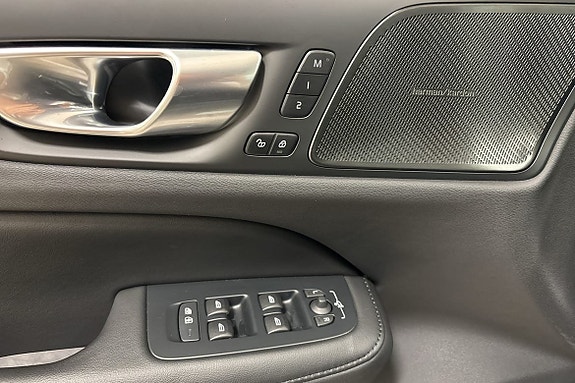 Volvo V60 16 of 18