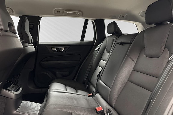 Volvo V60 4 of 18